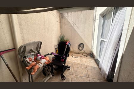 Casa à venda com 3 quartos, 84m² em Jardim Sabara, São Paulo