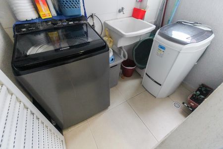 Apartamento à venda com 45m², 2 quartos e sem vaga Apartamento à venda com 45m², 2 quartos e sem vagaÁrea de Serviço