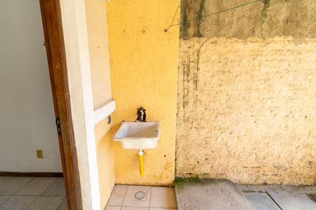 Casa para alugar com 46m², 1 quarto e 1 vagaÁrea de Serviço