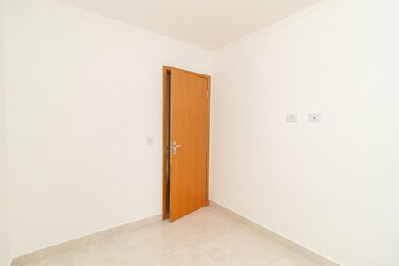 Quarto de apartamento à venda com 2 quartos, 45m² em Vila Rosa, São Paulo