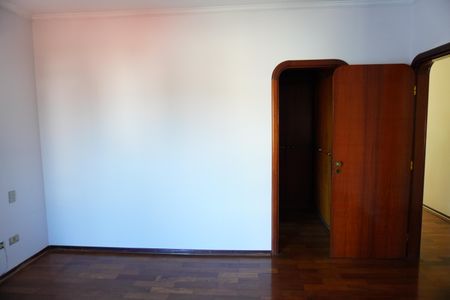 Casa para alugar com 542m², 5 quartos e 4 vagasSuíte