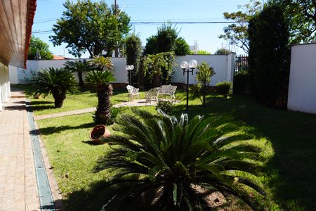 Casa para alugar com 542m², 5 quartos e 4 vagasQuintal