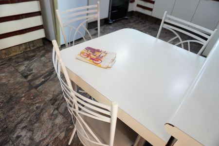 Casa para alugar com 542m², 5 quartos e 4 vagasCozinha