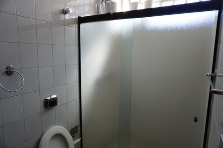 Casa para alugar com 542m², 5 quartos e 4 vagasBanheiro de serviço