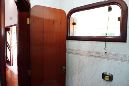 Casa para alugar com 542m², 5 quartos e 4 vagasLavabo