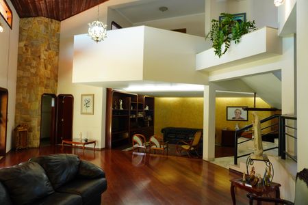 Casa para alugar com 542m², 5 quartos e 4 vagasSala 1