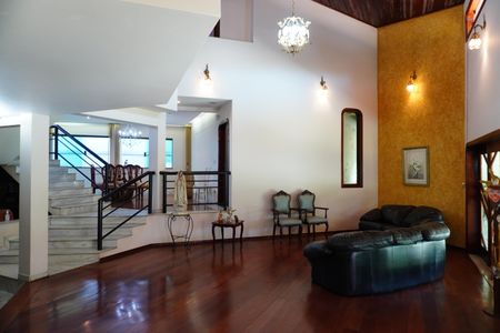 Casa para alugar com 542m², 5 quartos e 4 vagasSala 1