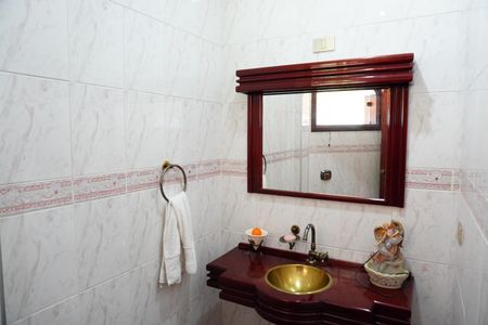 Casa para alugar com 542m², 5 quartos e 4 vagasLavabo