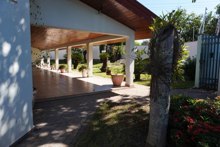 Casa para alugar com 542m², 5 quartos e 4 vagasQuintal