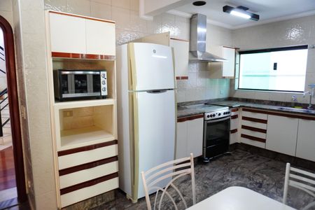 Casa para alugar com 542m², 5 quartos e 4 vagasCozinha