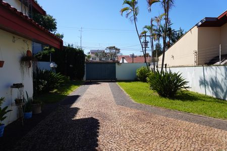 Casa para alugar com 542m², 5 quartos e 4 vagasQuintal