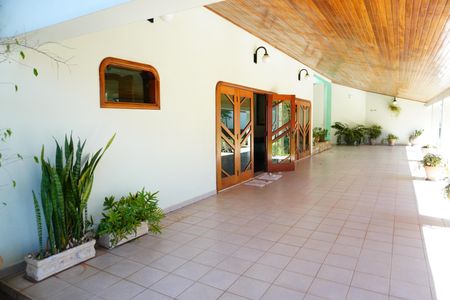 Casa para alugar com 542m², 5 quartos e 4 vagasQuintal