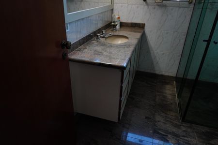 Casa para alugar com 542m², 5 quartos e 4 vagasBanheiro da Suíte