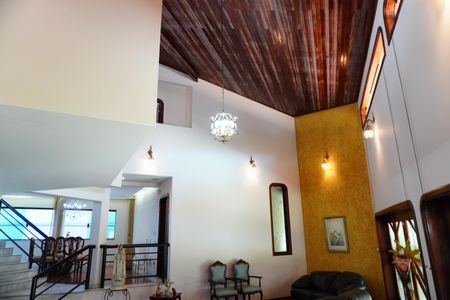 Casa para alugar com 542m², 5 quartos e 4 vagasSala 1