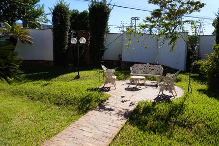 Casa para alugar com 542m², 5 quartos e 4 vagasQuintal