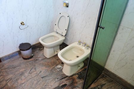 Casa para alugar com 542m², 5 quartos e 4 vagasBanheiro da Suíte 2