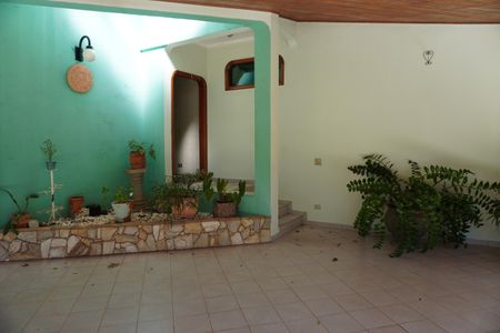 Casa para alugar com 542m², 5 quartos e 4 vagasQuintal