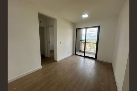 Sala de apartamento para alugar com 2 quartos, 55m² em Jardim Maria Helena, Barueri
