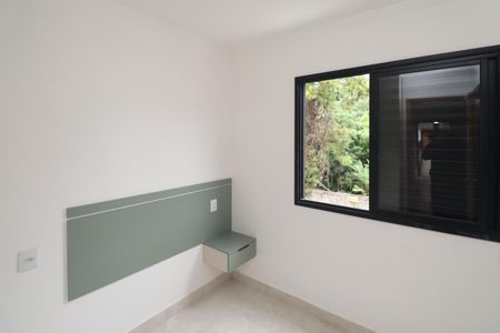 Quarto 1 de apartamento à venda com 2 quartos, 45m² em Vila Rosa, São Paulo