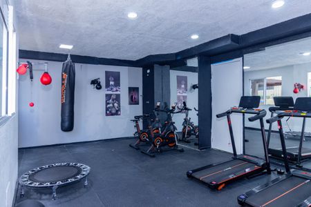 Apartamento para alugar com 32m², 2 quartos e sem vagaÁrea comum - Academia