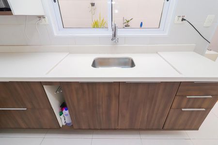 Casa de condomínio para alugar com 220m², 3 quartos e 3 vagas Casa de condomínio para alugar com 220m², 3 quartos e 3 vagasCozinha