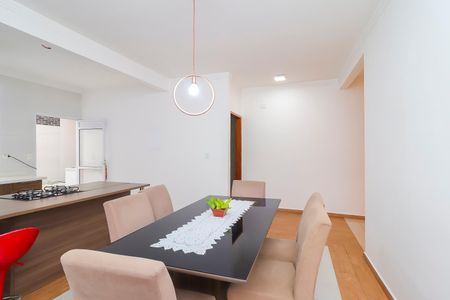 Casa de condomínio para alugar com 220m², 3 quartos e 3 vagas Casa de condomínio para alugar com 220m², 3 quartos e 3 vagasCozinha - Copa