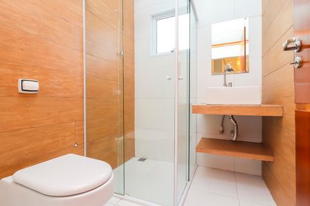 Casa de condomínio para alugar com 220m², 3 quartos e 3 vagas Casa de condomínio para alugar com 220m², 3 quartos e 3 vagasBanheiro Social