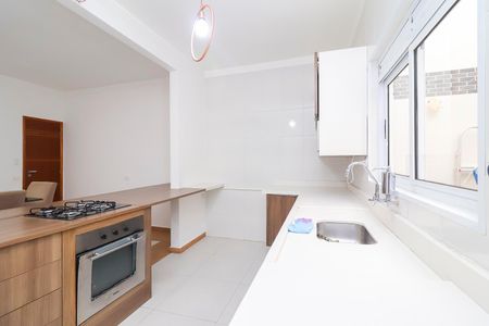 Casa de condomínio para alugar com 220m², 3 quartos e 3 vagas Casa de condomínio para alugar com 220m², 3 quartos e 3 vagasCozinha