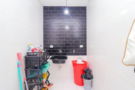 Casa de condomínio para alugar com 220m², 3 quartos e 3 vagas Casa de condomínio para alugar com 220m², 3 quartos e 3 vagasÁrea de Serviço