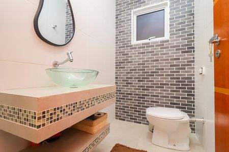 Casa de condomínio para alugar com 220m², 3 quartos e 3 vagas Casa de condomínio para alugar com 220m², 3 quartos e 3 vagasLavabo