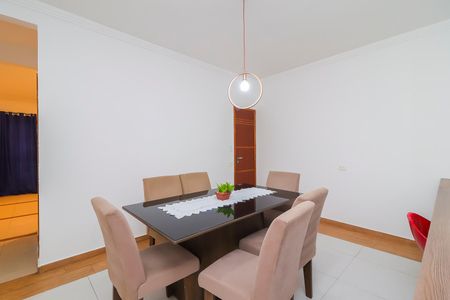 Casa de condomínio para alugar com 220m², 3 quartos e 3 vagas Casa de condomínio para alugar com 220m², 3 quartos e 3 vagasCozinha - Copa