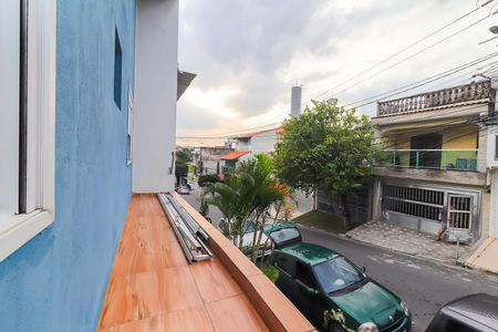 Casa de condomínio para alugar com 220m², 3 quartos e 3 vagas Casa de condomínio para alugar com 220m², 3 quartos e 3 vagasVaranda