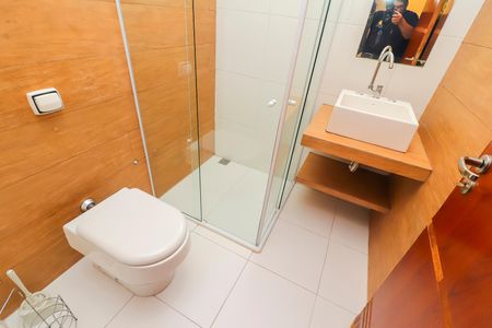 Casa de condomínio para alugar com 220m², 3 quartos e 3 vagas Casa de condomínio para alugar com 220m², 3 quartos e 3 vagasBanheiro Social