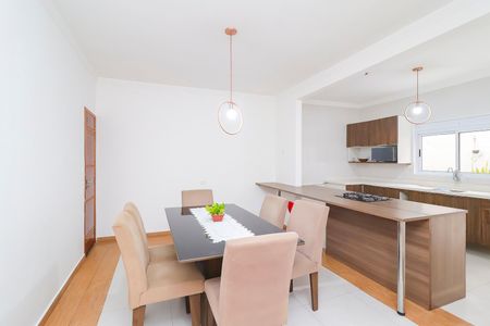 Casa de condomínio para alugar com 220m², 3 quartos e 3 vagas Casa de condomínio para alugar com 220m², 3 quartos e 3 vagasCozinha - Copa