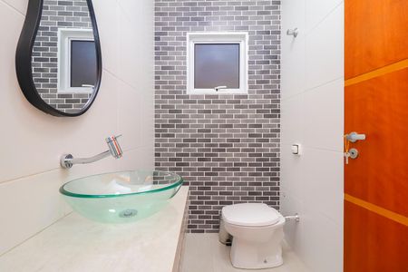 Casa de condomínio para alugar com 220m², 3 quartos e 3 vagas Casa de condomínio para alugar com 220m², 3 quartos e 3 vagasLavabo