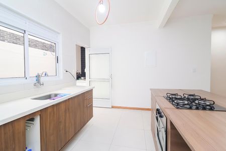 Casa de condomínio para alugar com 220m², 3 quartos e 3 vagas Casa de condomínio para alugar com 220m², 3 quartos e 3 vagasCozinha