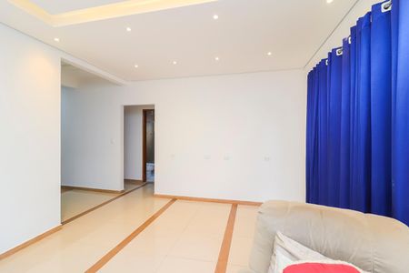 Casa de condomínio para alugar com 220m², 3 quartos e 3 vagas Casa de condomínio para alugar com 220m², 3 quartos e 3 vagasSala