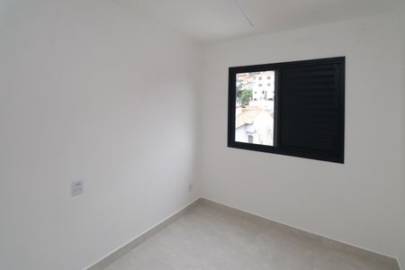 Quarto 1 de apartamento à venda com 2 quartos, 45m² em Vila Rosa, São Paulo