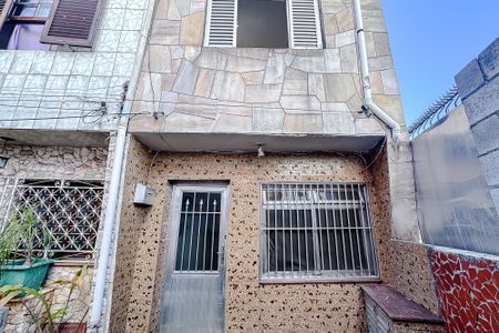 Casa para alugar com 80m², 2 quartos e 1 vagaFachada