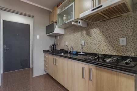 Apartamento à venda com 92m², 3 quartos e 1 vaga Apartamento à venda com 92m², 3 quartos e 1 vagaCozinha e Área de Serviço