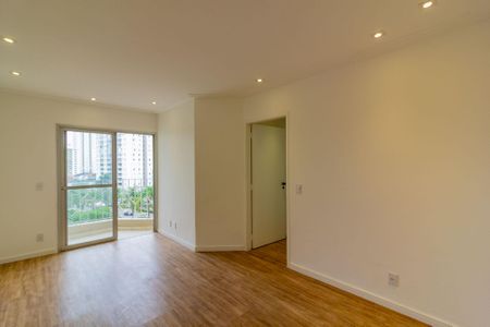 Apartamento à venda com 74m², 3 quartos e 1 vaga Apartamento à venda com 74m², 3 quartos e 1 vagaSala
