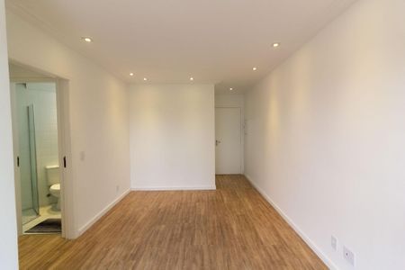 Apartamento à venda com 74m², 3 quartos e 1 vaga Apartamento à venda com 74m², 3 quartos e 1 vagaSala