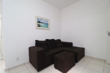 Sala de apartamento para alugar com 2 quartos, 44m² em Gávea, Uberlândia