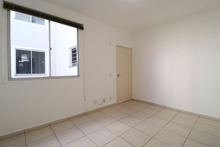 Sala de apartamento para alugar com 2 quartos, 44m² em Gávea, Uberlândia