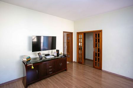 Sala de casa à venda com 2 quartos, 500m² em Centro, Diadema