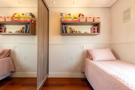 Apartamento à venda com 138m², 3 quartos e 2 vagasQuarto 2