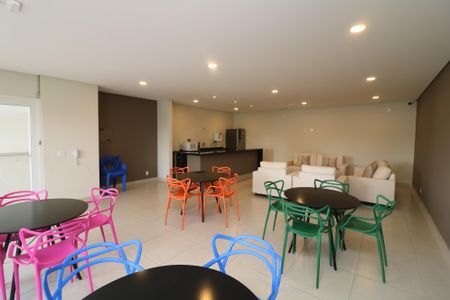 Apartamento à venda com 64m², 2 quartos e 1 vagaÁrea comum - Salão de festas