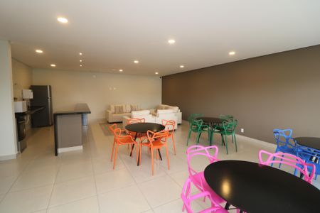Apartamento à venda com 64m², 2 quartos e 1 vagaÁrea comum - Salão de festas
