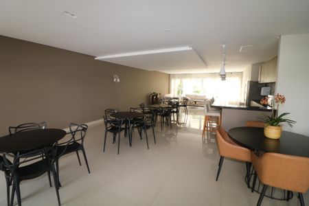 Apartamento à venda com 64m², 2 quartos e 1 vagaÁrea comum - Salão de festas