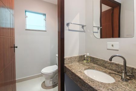 Casa à venda com 157m², 3 quartos e 3 vagasLavabo 